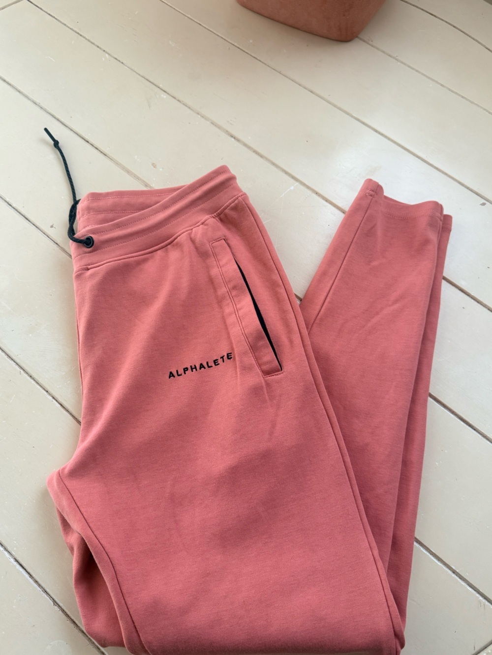 Alphalete womans Coral-Pink Jogger Pants